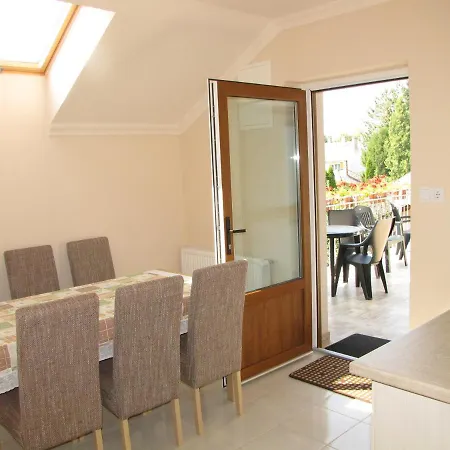 Csilla Apartman 酒店