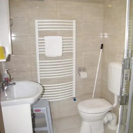 Csilla Apartman * Hajduszoboszlo